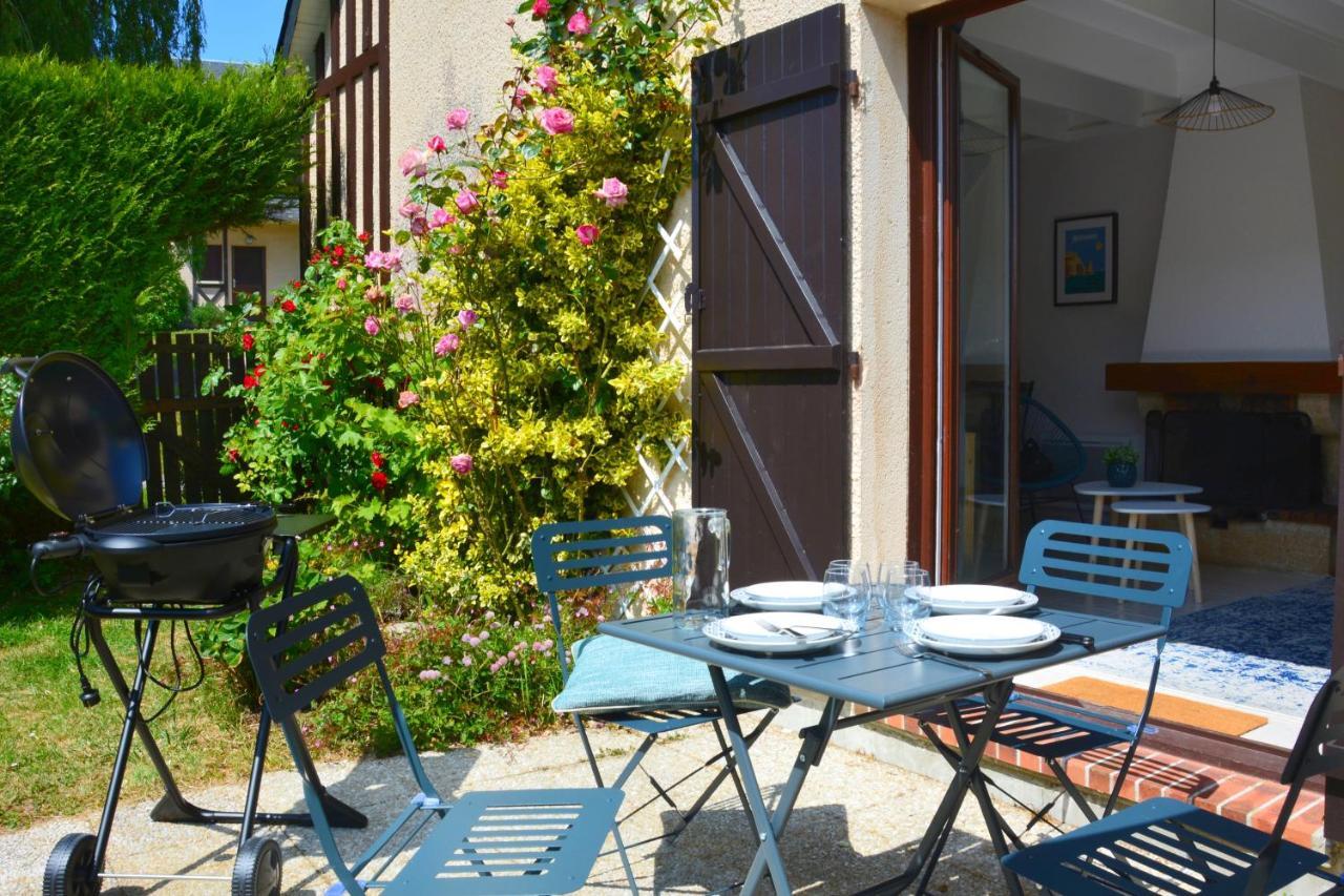Cottage With Large Garden 15 Minutes Walk From The Beach Villers-sur-Mer Dış mekan fotoğraf